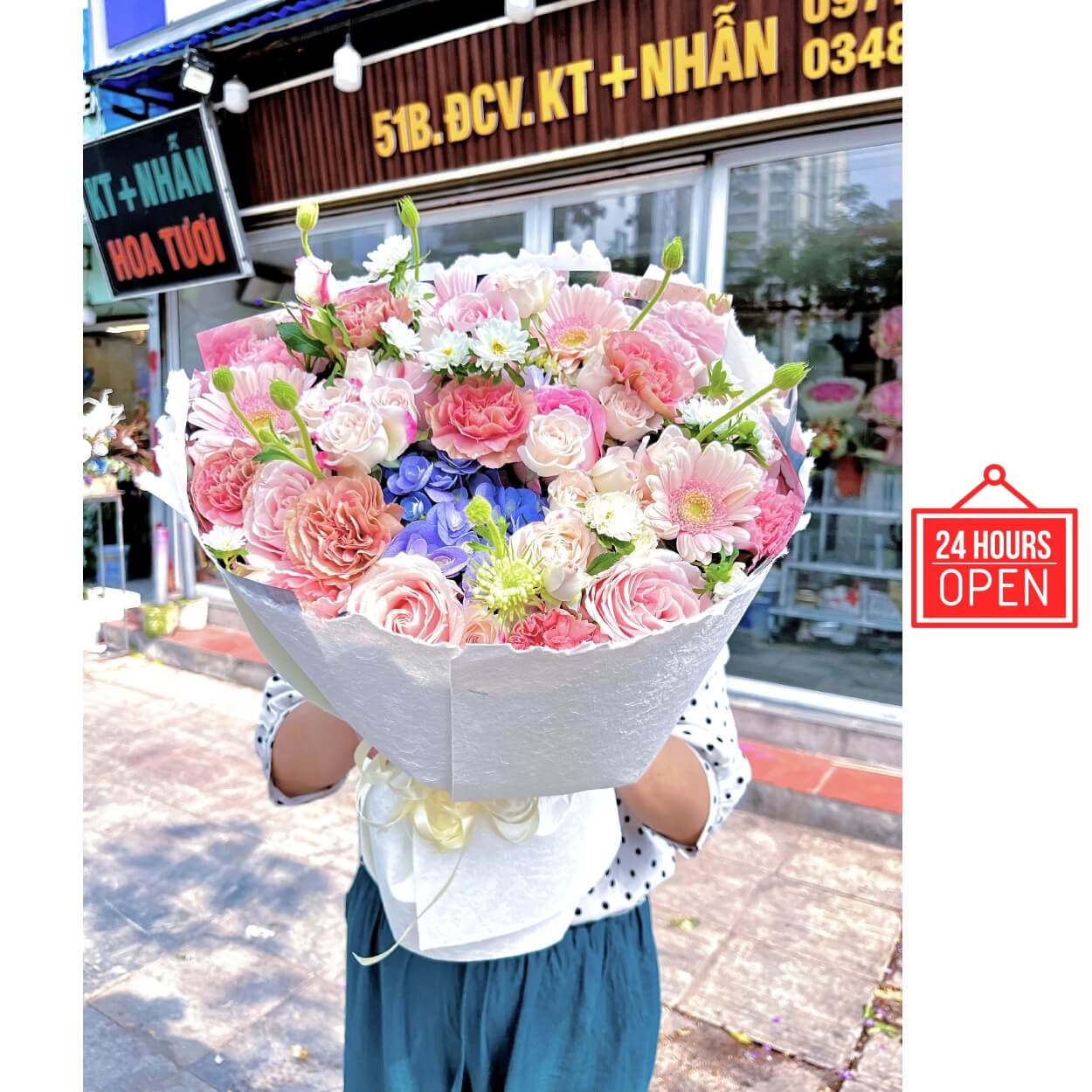 bo-hoa-chuc-mung-mix-nhieu-mau-bht03-cua-hang-hoa-tuoi-kt-nhan-bach-mai-ha-noi