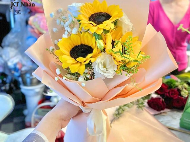 bo-hoa-huong-duong-chuc-mung-bht031-cua-hang-hoa-tuoi-kt-nhan-bach-mai-ha-noi