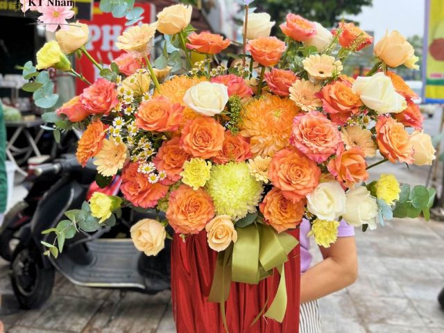 lang-hoa-chuc-mung-tong-cam-lht02-cua-hang-hoa-tuoi-kt-nhan-bach-mai-ha-noi