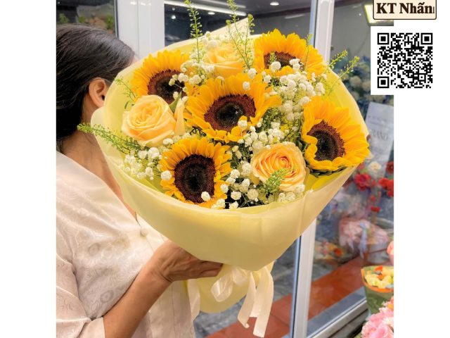 bo-hoa-chuc-mung-bht051-cua-hang-hoa-tuoi-kt-nhan-bach-mai-ha-noi