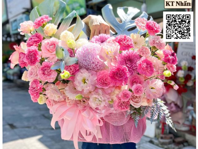gio-hoa-chuc-mung-ght03-cua-hang-hoa-tuoi-kt-nhan-bach-mai-ha-noi