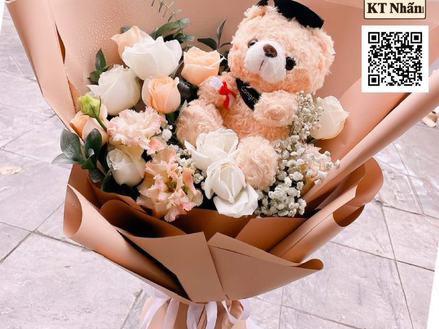 bo-hoa-chuc-mung-tot-nghiep-bht054-cua-hang-hoa-tuoi-kt-nhan-bach-mai-ha-noi