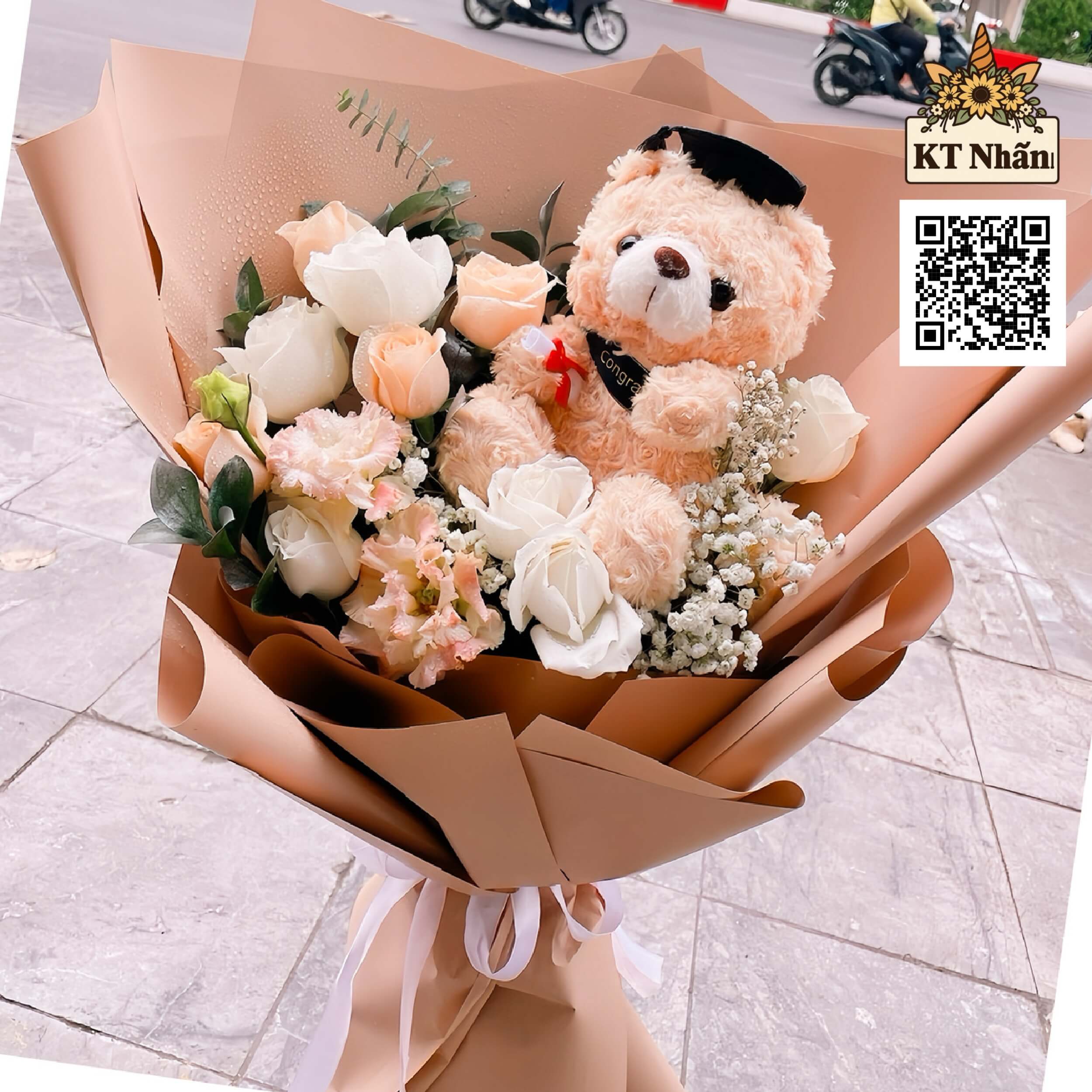 bo-hoa-chuc-mung-tot-nghiep-bht054-cua-hang-hoa-tuoi-kt-nhan-bach-mai-ha-noi bo-hoa-chuc-mung-tot-nghiep-bht054-cua-hang-hoa-tuoi-kt-nhan-bach-mai-ha-noi